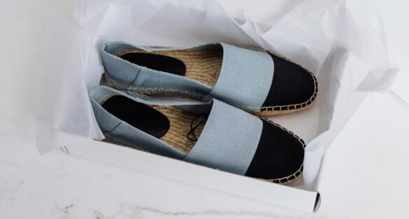 jak zapakowac buty do wysylki