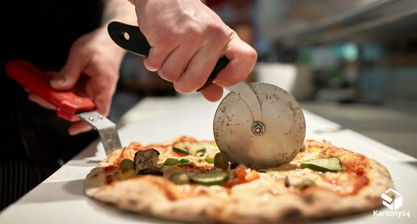 jak zwiększyć sprzedaż w pizzerii, korzyści płynące z reklamy pizzerii