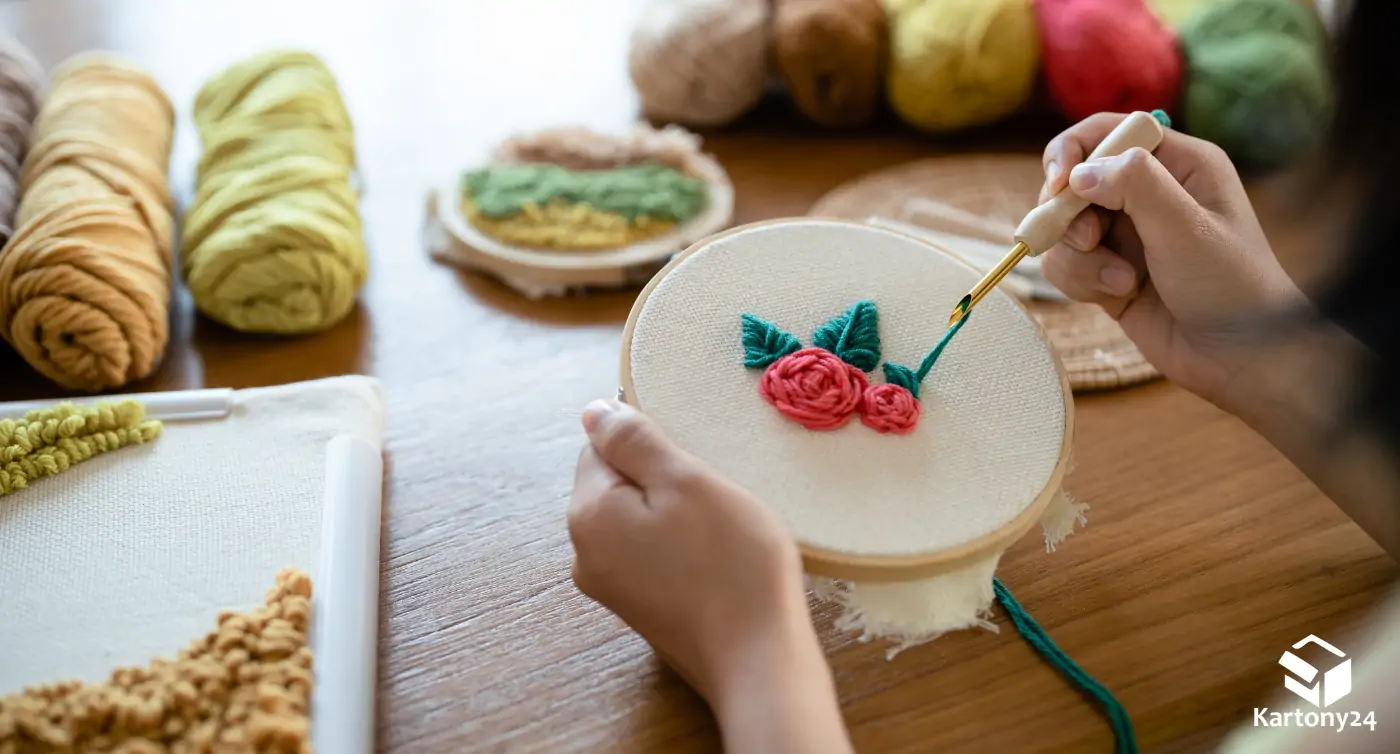 produkt handmade z włóczki i drewna - jak zabezpieczyć do wysyłki